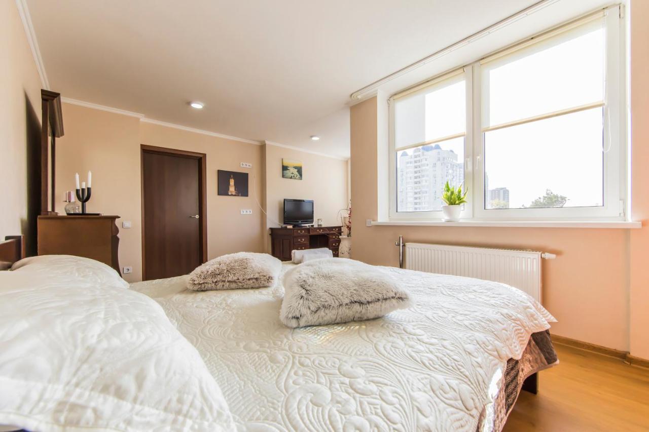 Super Comfort Flat For You Near The Metro. Kyjev Exteriér fotografie