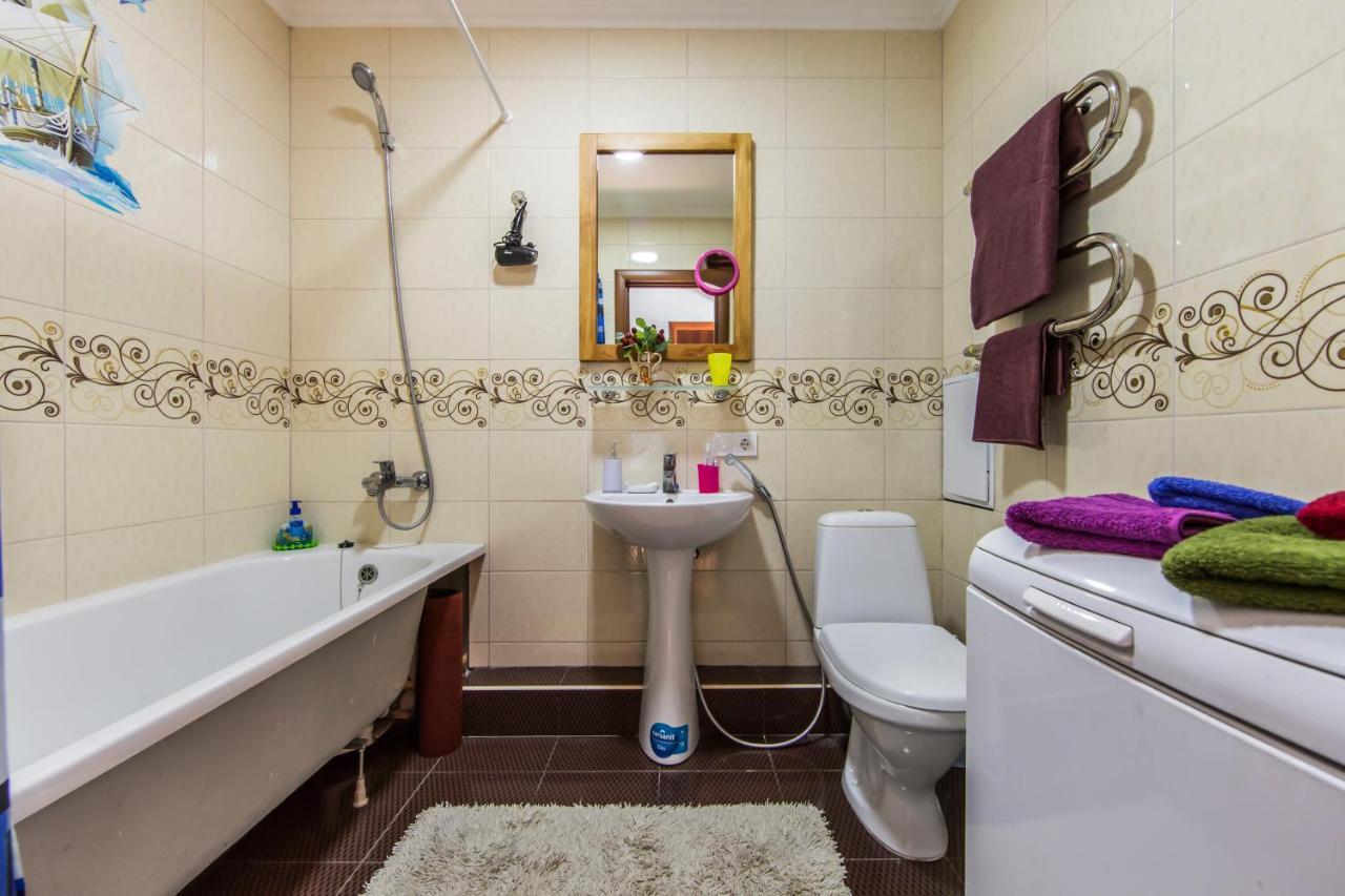 Super Comfort Flat For You Near The Metro. Kyjev Exteriér fotografie