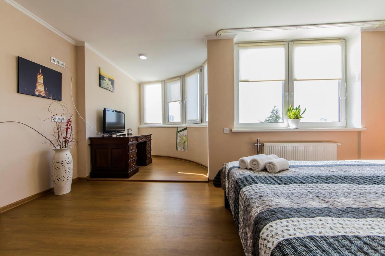 Super Comfort Flat For You Near The Metro. Kyjev Exteriér fotografie